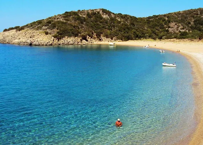 Phaedra Electra Estate Semesterbostad