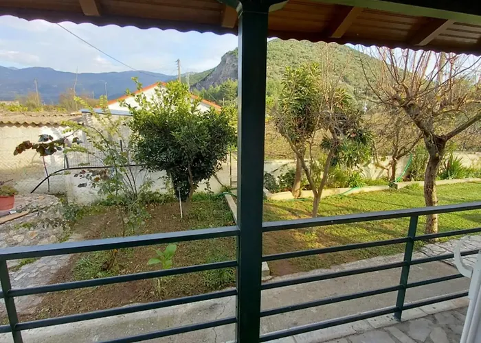 Phaedra Electra Estate Semesterbostad *